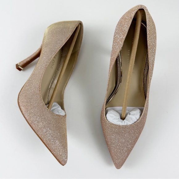 Kenneth Cole Shoes - Kenneth Cole Romi Pump Womens 6.5 Light Gold Sparkle NEW